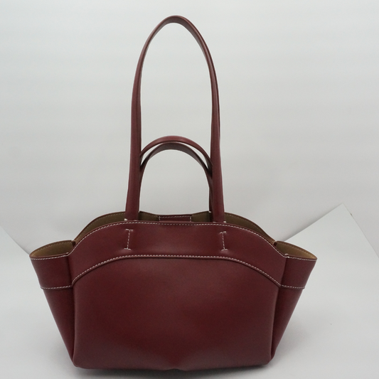 The Evolution of Women's Handbags Over Time