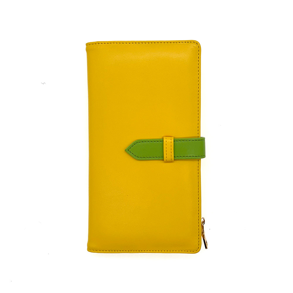 Elegant RFID‑Blocking Leather Passport & Card Holder – Women’s Travel Wallet Organiser