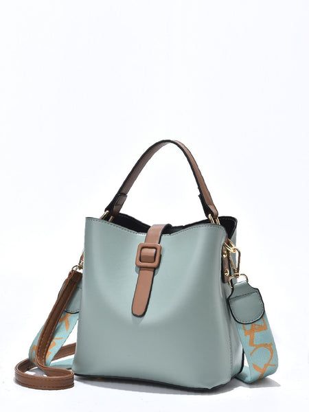 Top Travel Bags for Women in Dubai: Stay Stylish While on the Go